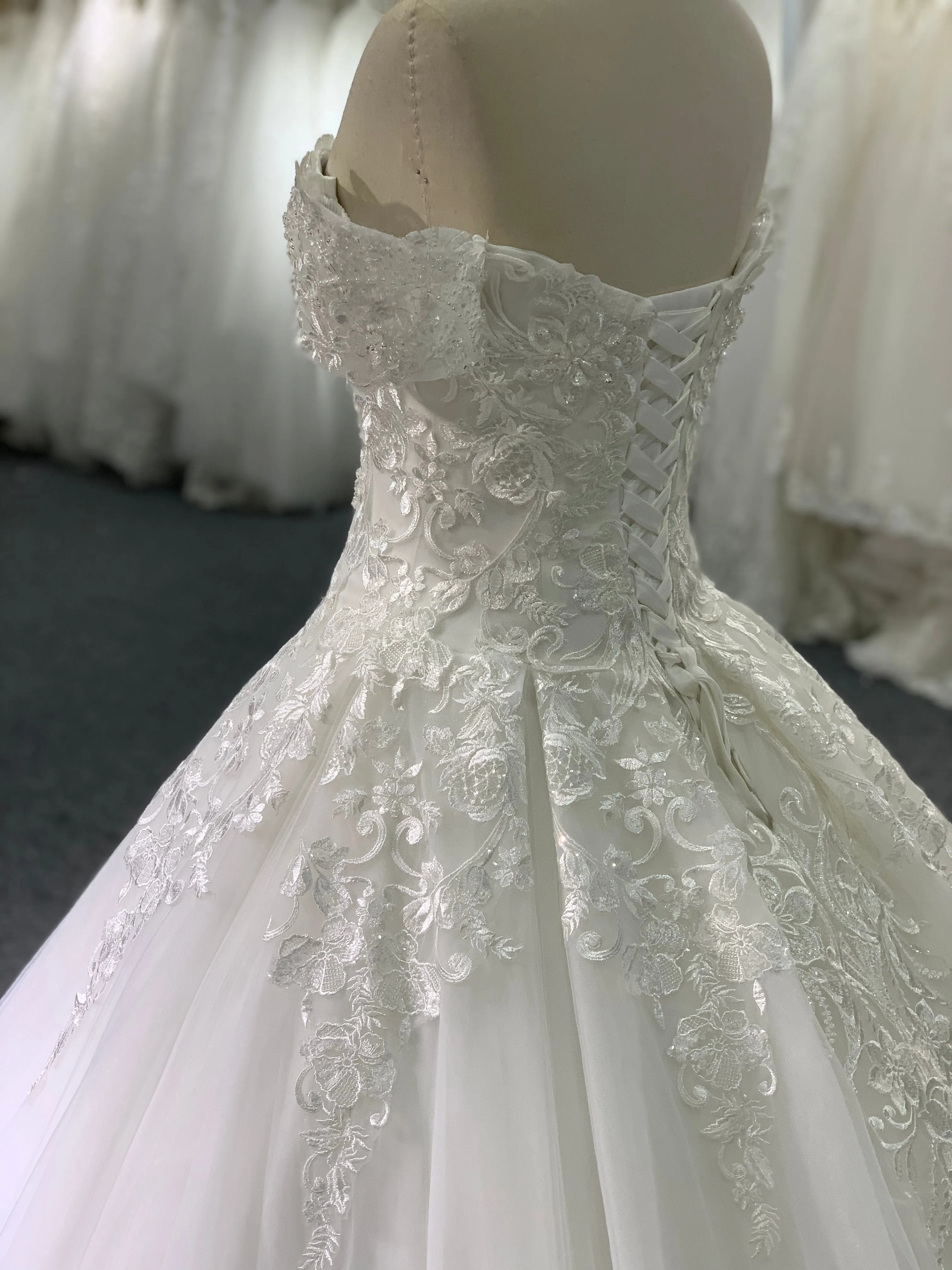 29743-1# BYG thick lace off the shoulder A line wedding dress