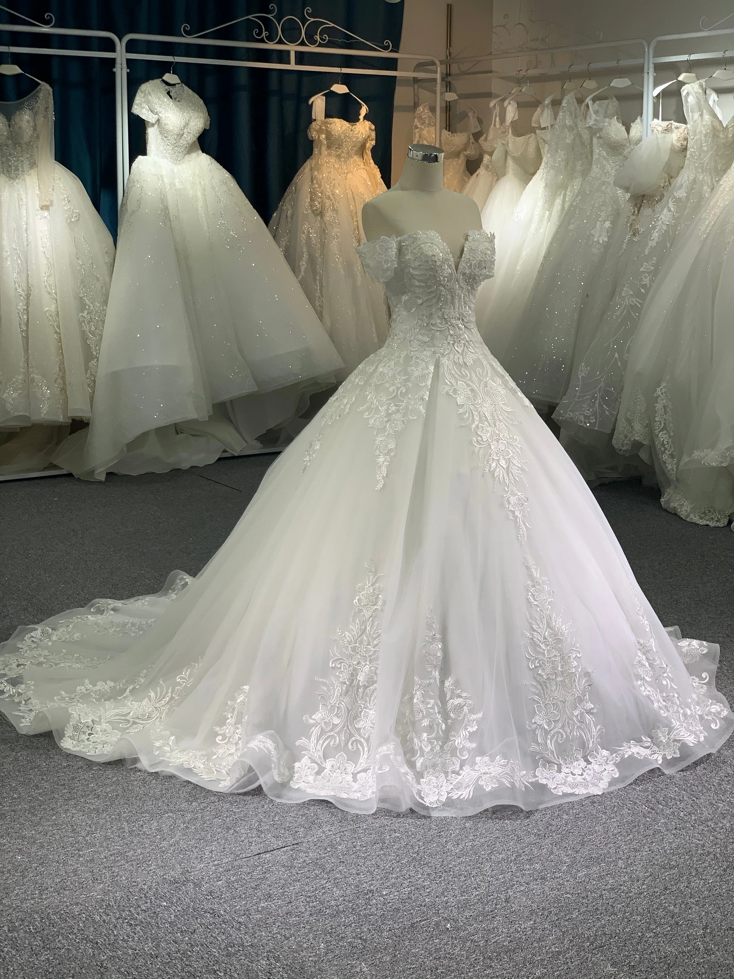 29743-1# BYG thick lace off the shoulder A line wedding dress