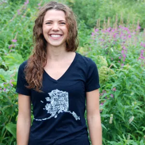 Alaska Love Women's V-Neck Shirt