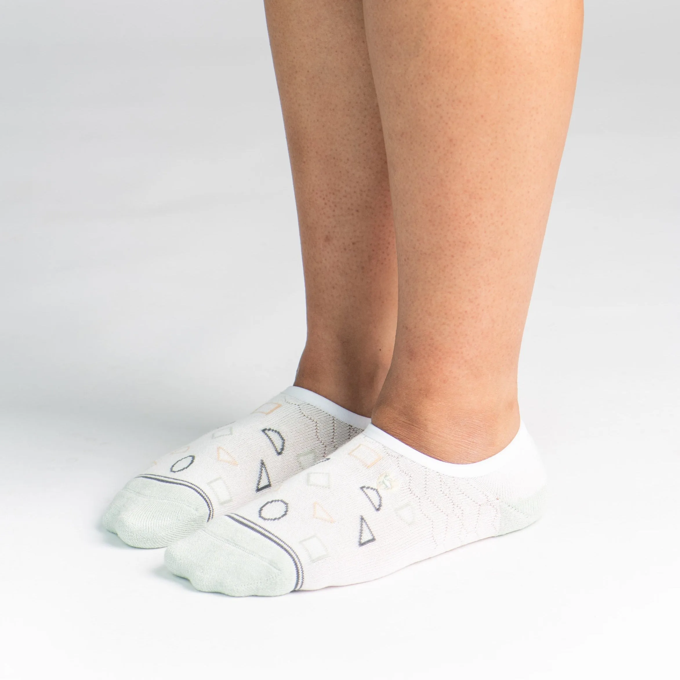 Bamboo Socks | No Fuss No-Show | Splash Star White