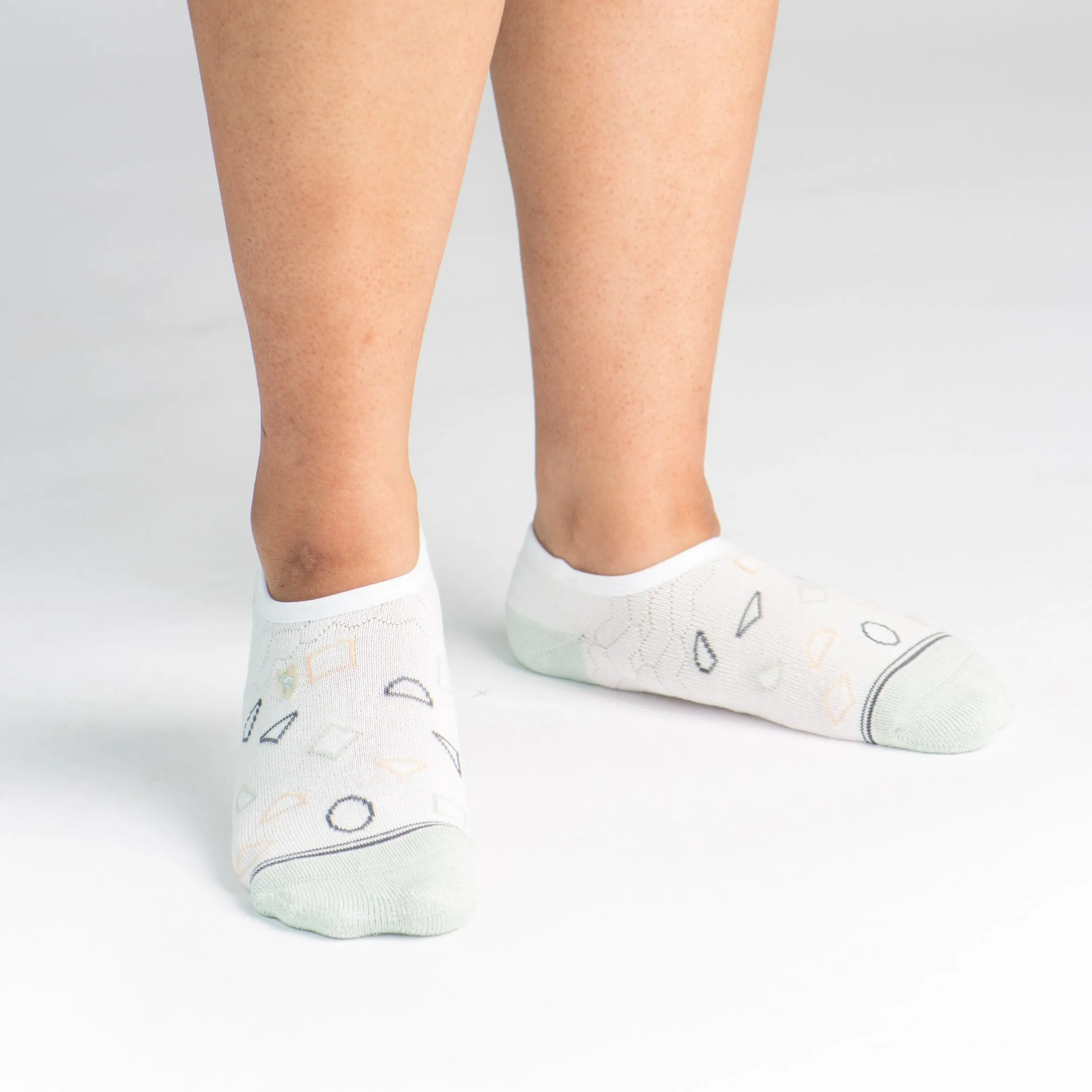 Bamboo Socks | No Fuss No-Show | Splash Star White