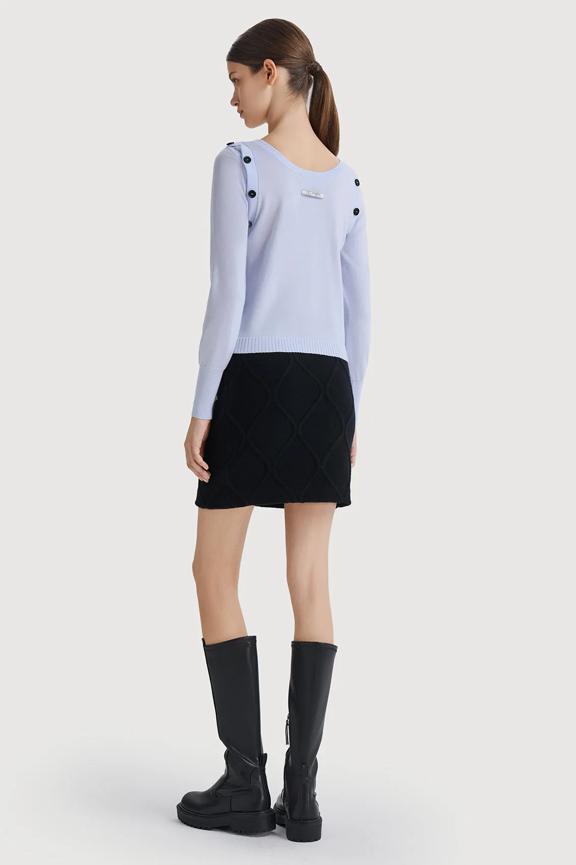 Cozy Knitwear With Contrast Buttons