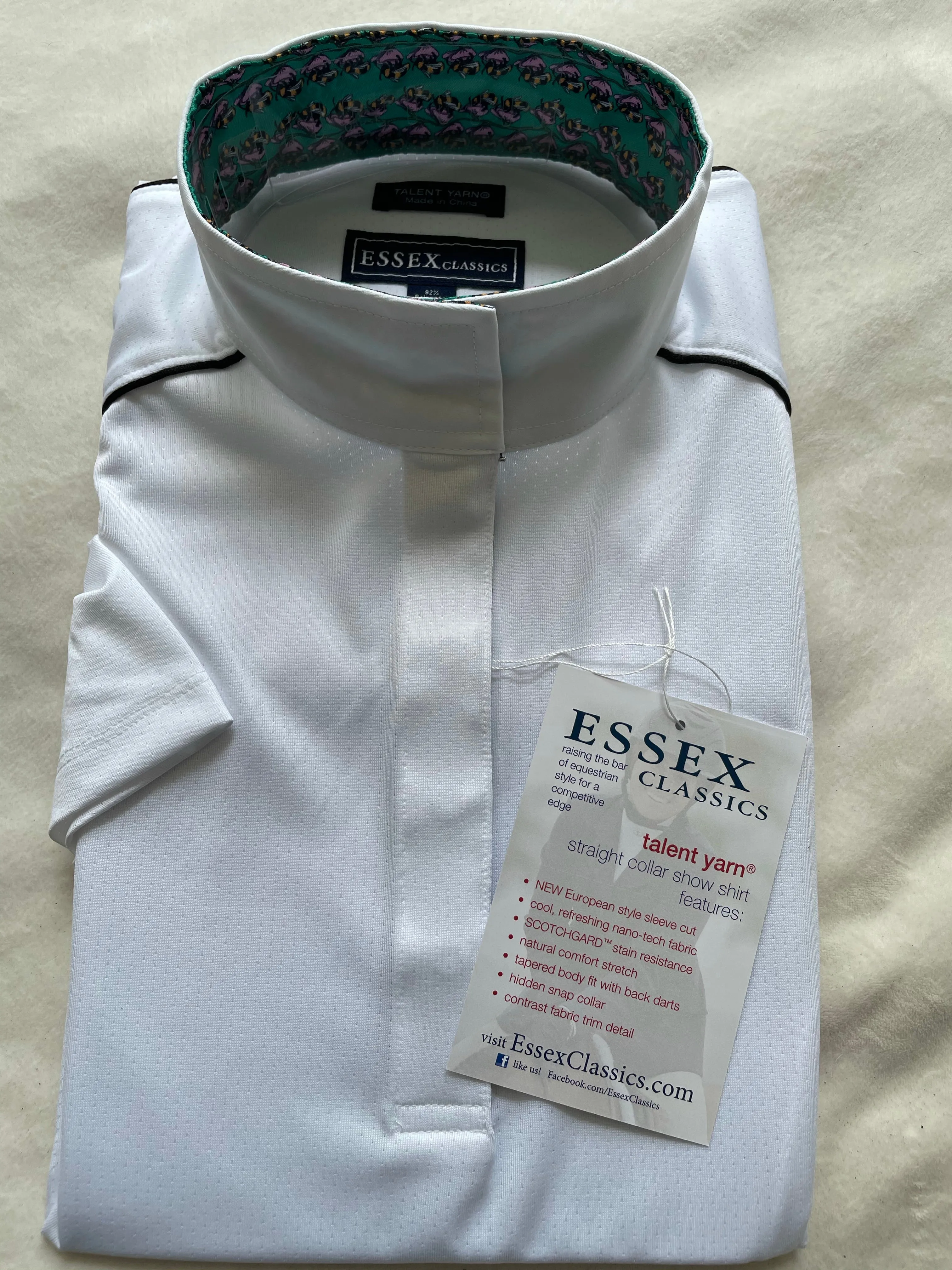 Essex Classics Short Sleeve (Seahorse), Size Large (New in Package)
