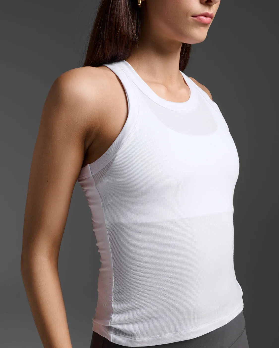 Fluid Ribbed Tank