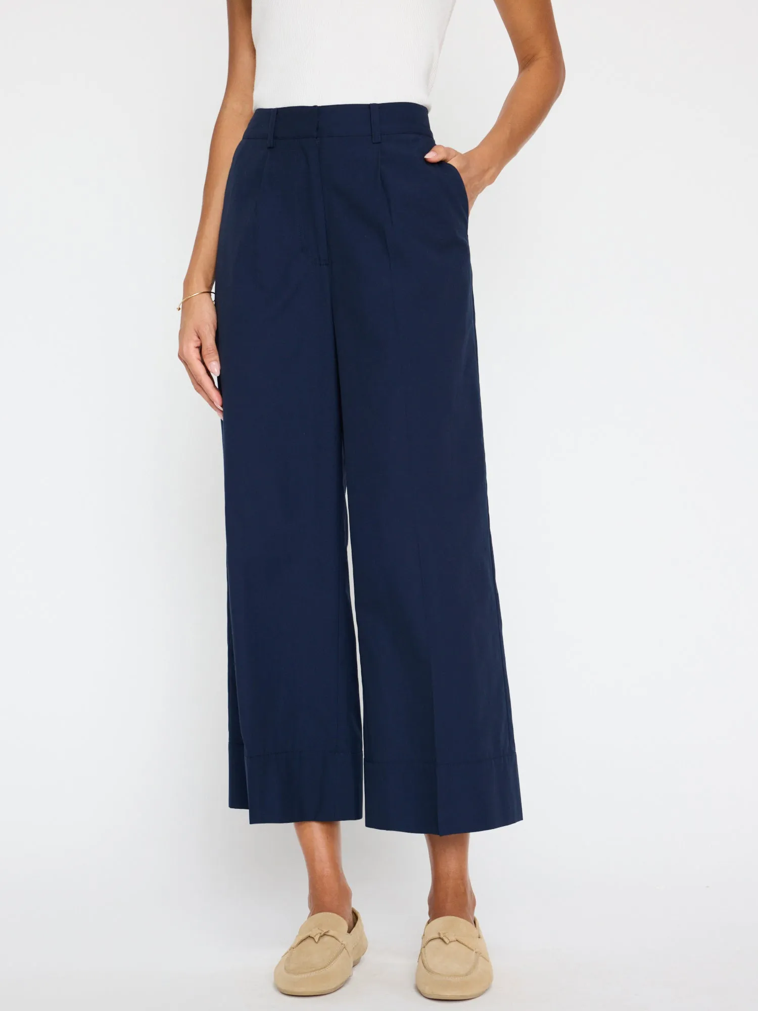 JOYA CROPPED PANT IN NAVY
