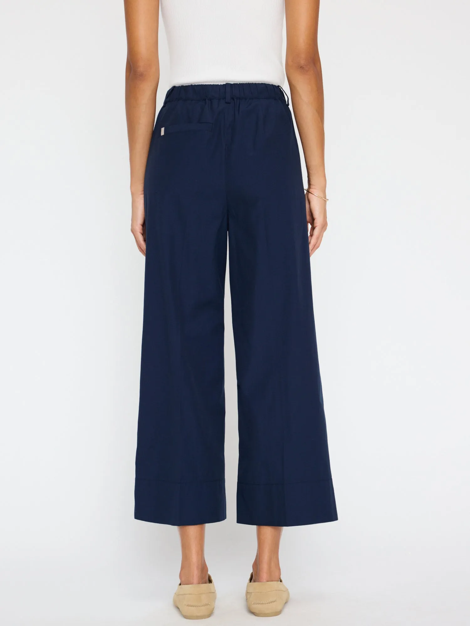 JOYA CROPPED PANT IN NAVY