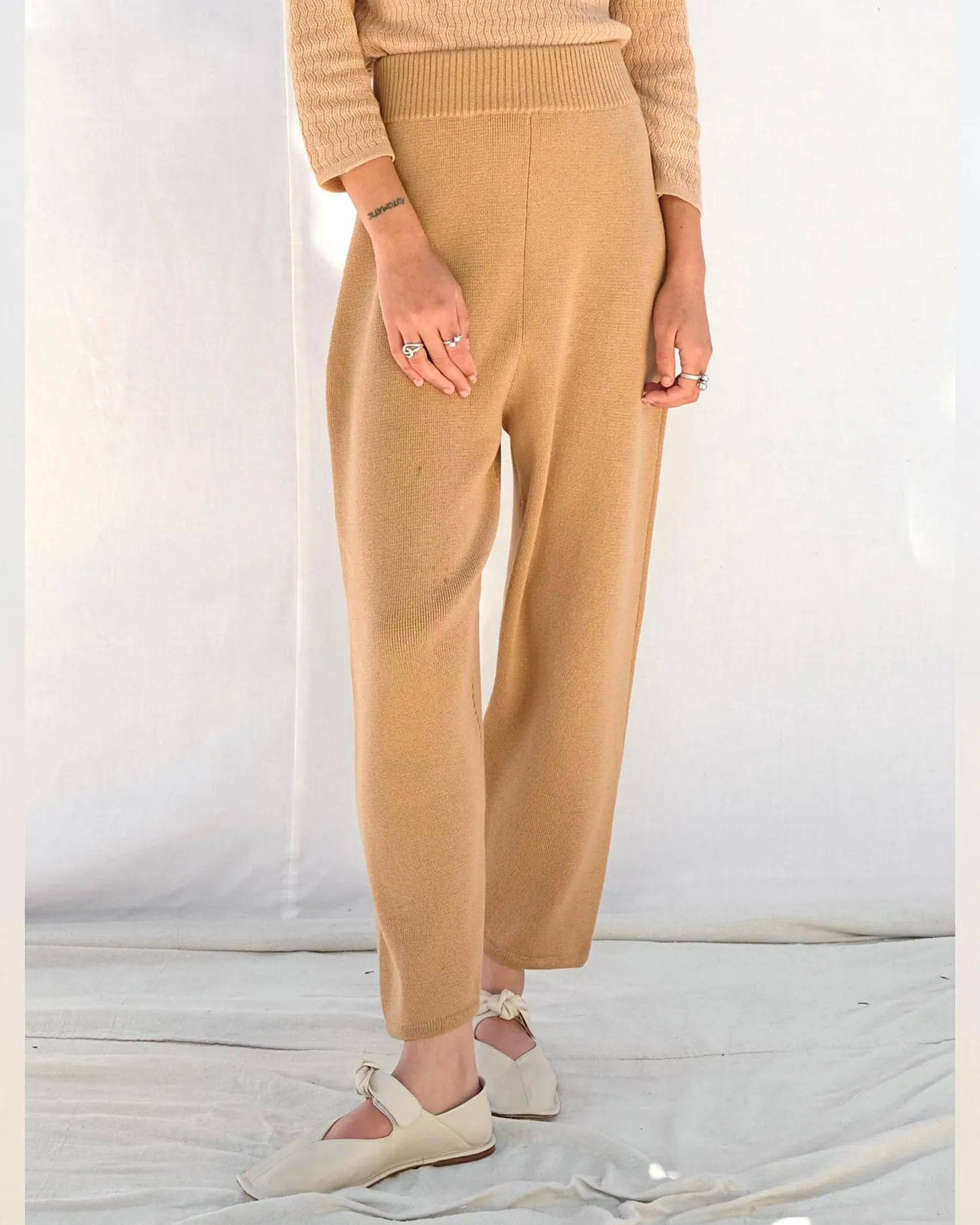 Knit pants in cork