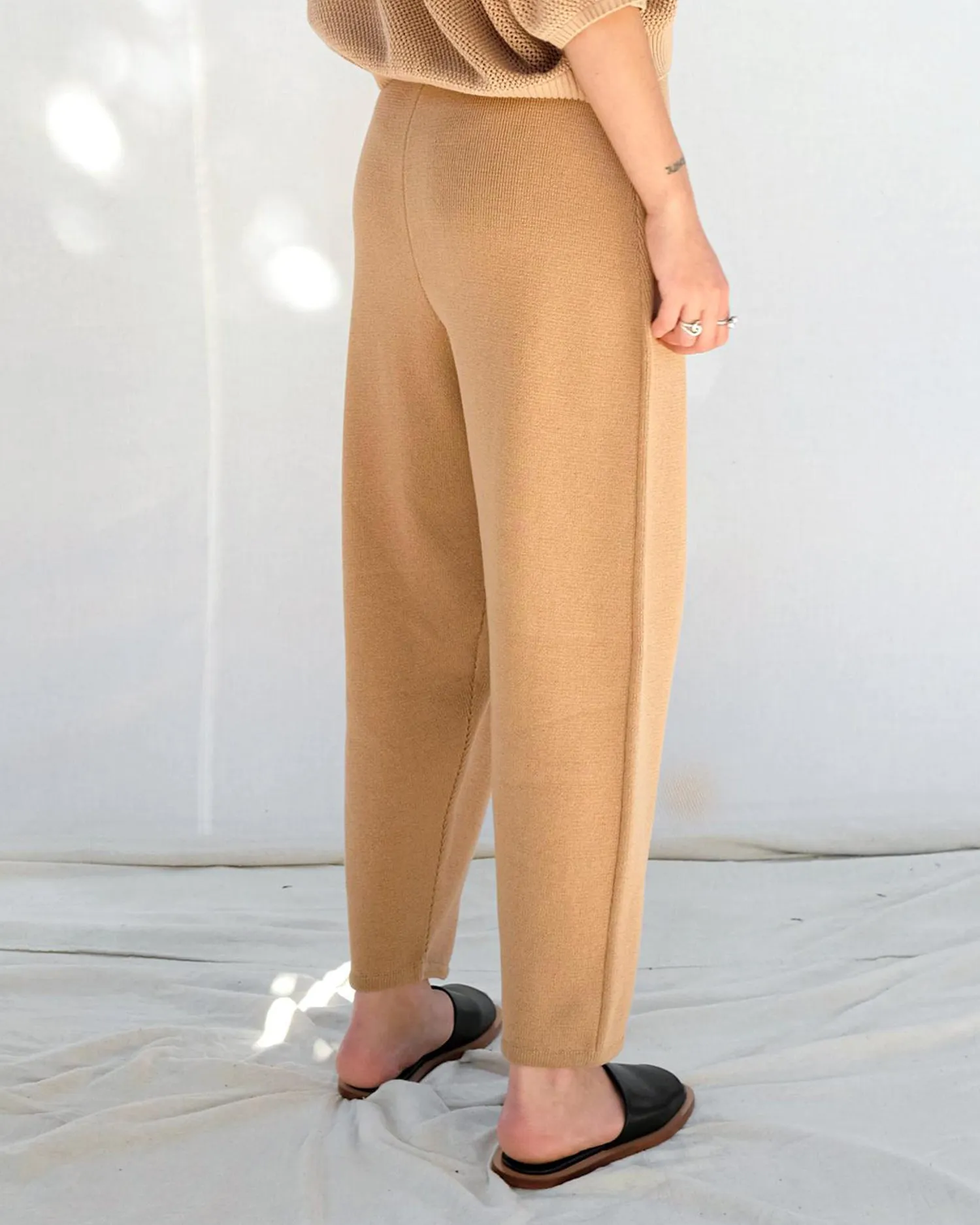 Knit pants in cork