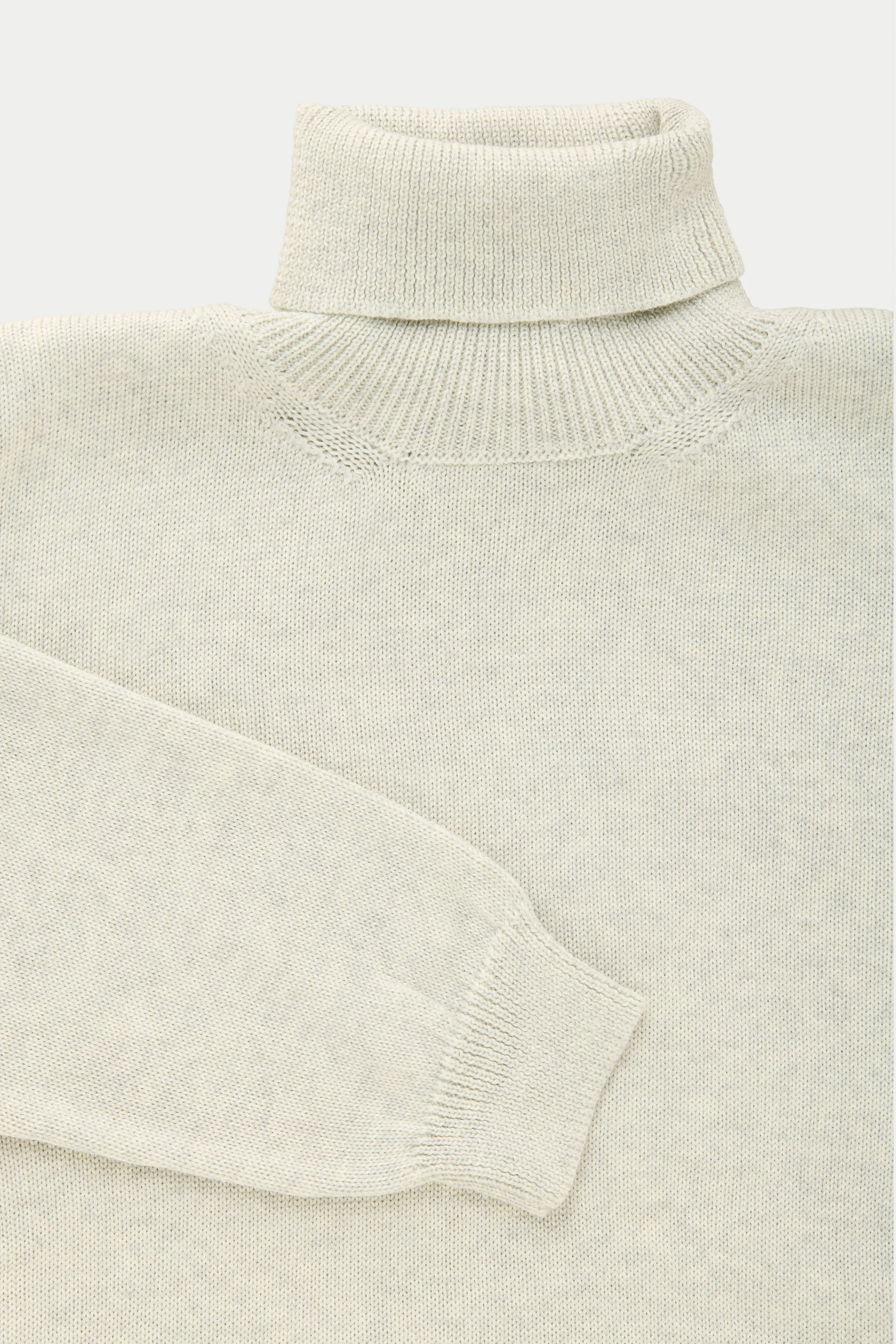 Long Sleeve Wool Knitted Turtleneck 3 Color Options