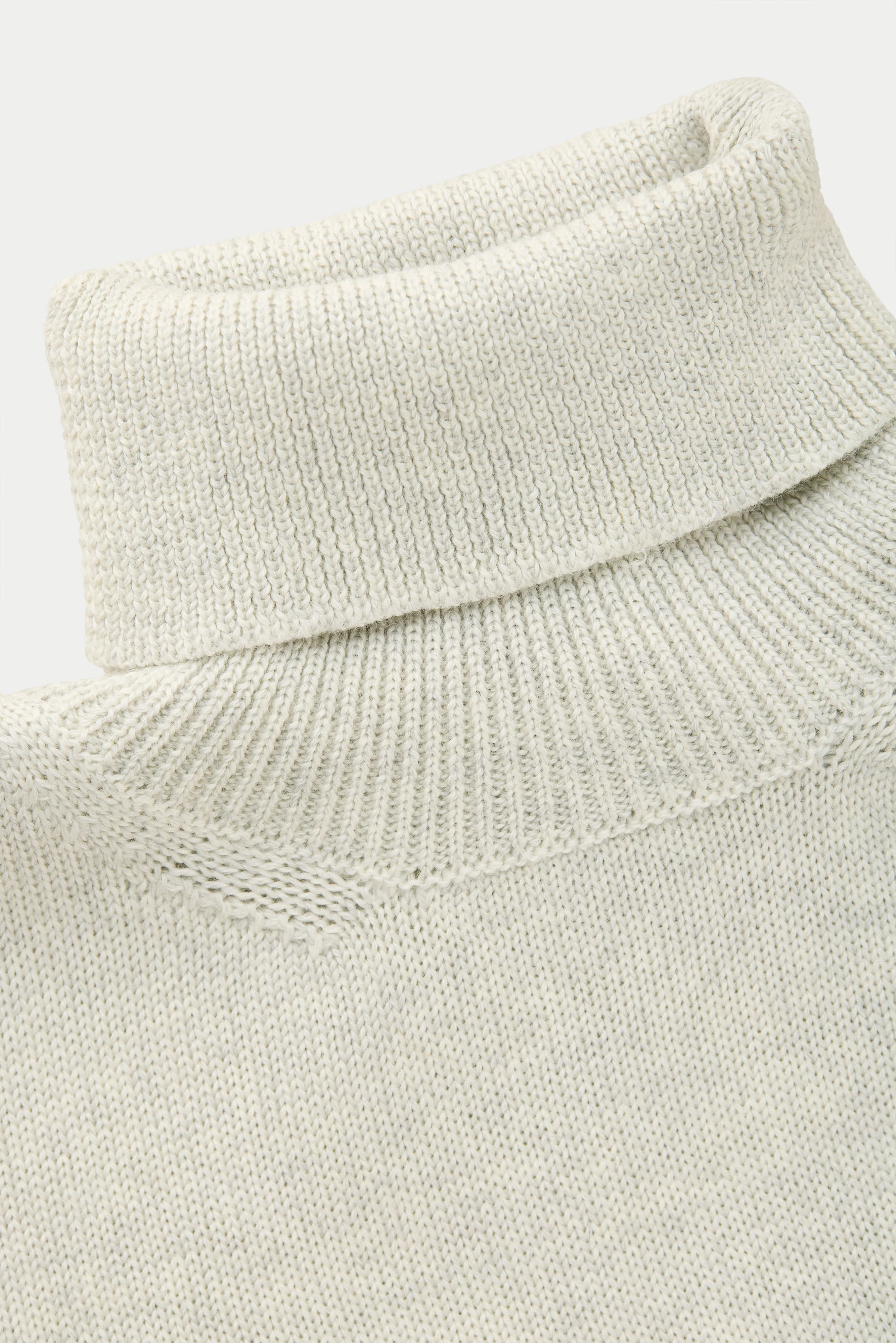 Long Sleeve Wool Knitted Turtleneck 3 Color Options