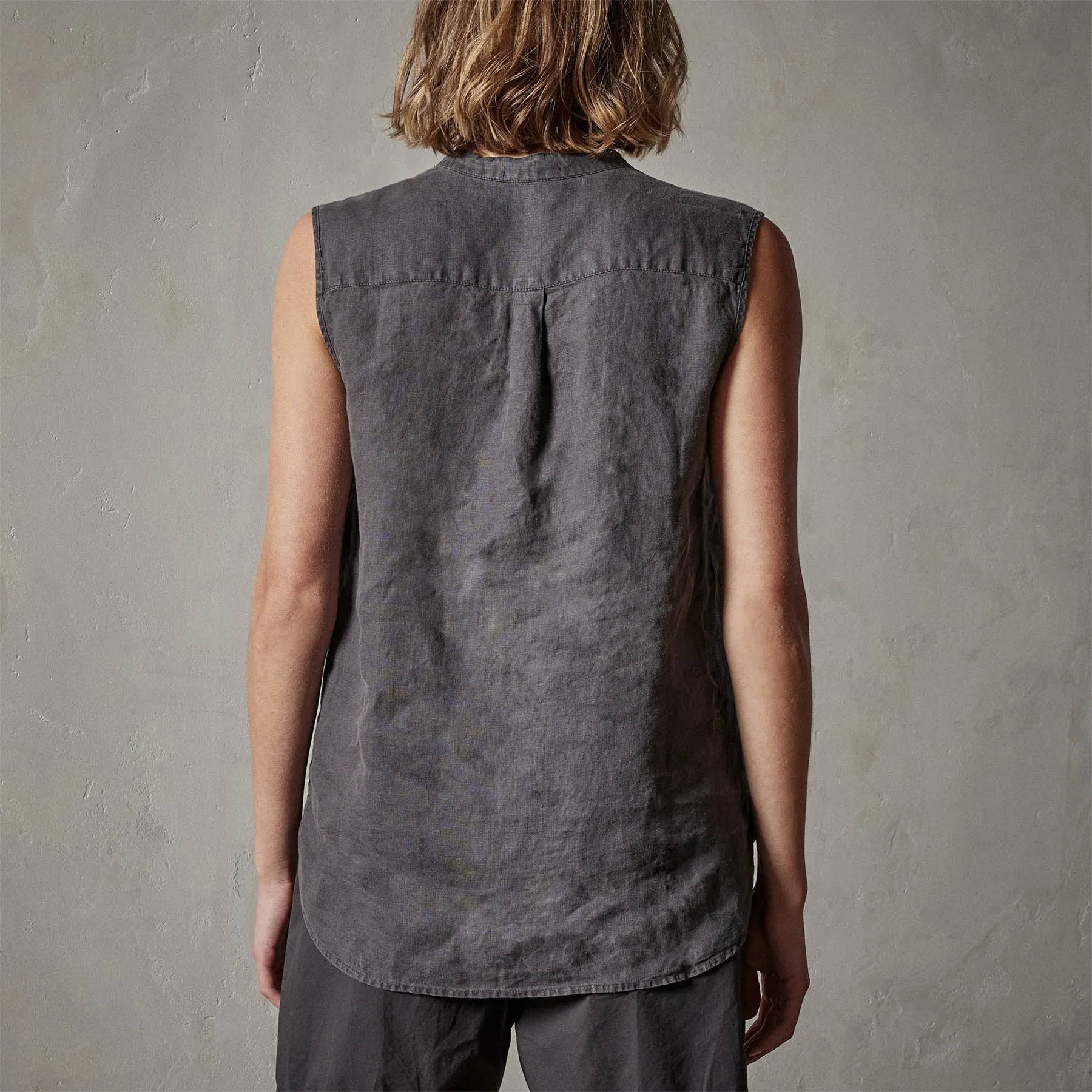 Sleeveless Linen Shirt - Magma Pigment