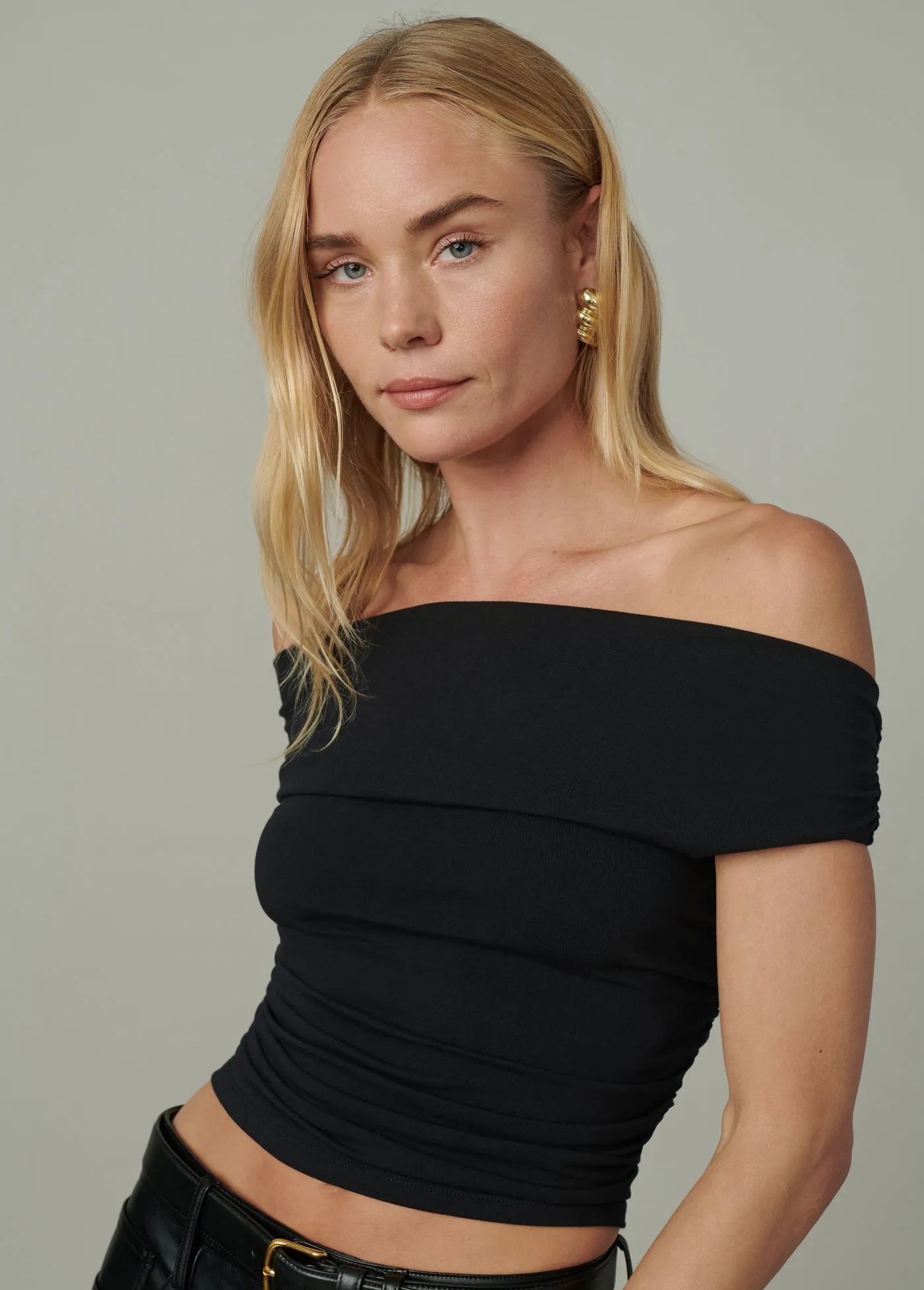 THE MIA SLEEVELESS OFF THE SHOULDER TOP