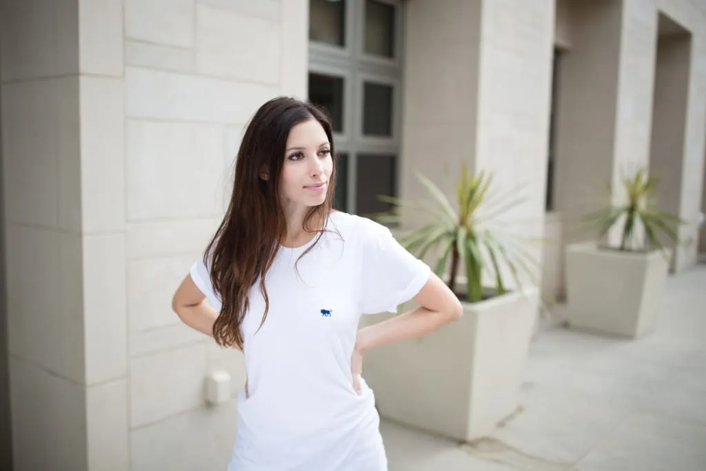 Women's - Lion Embroidered White Crew Neck T-Shirt
