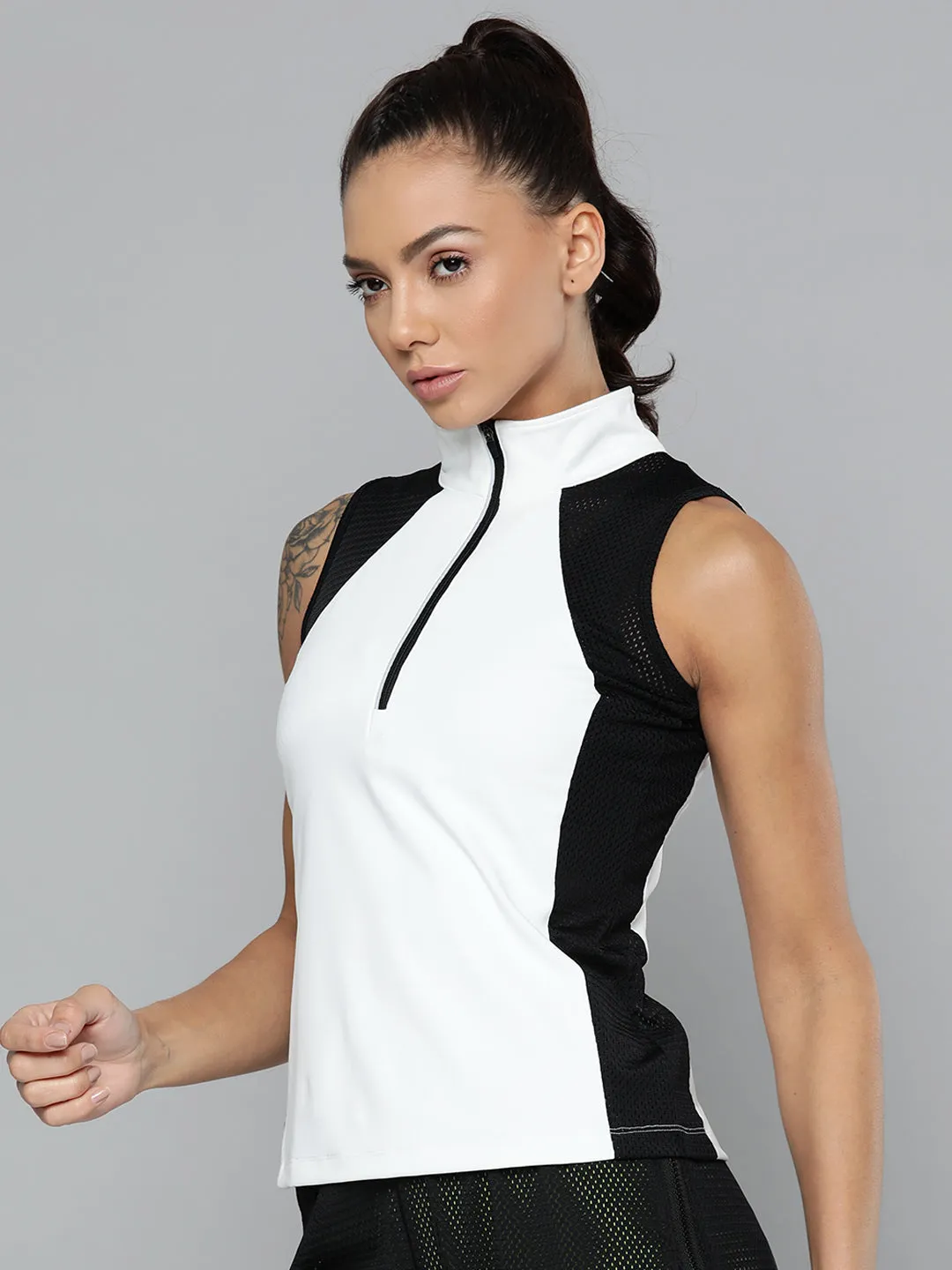 Women's White & Black Colorblocked Slim Fit Tennis T-shirt