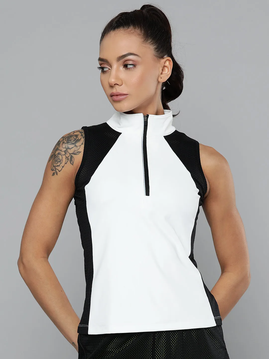 Women's White & Black Colorblocked Slim Fit Tennis T-shirt