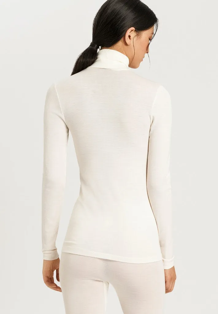 Woolen Silk - Turtle Neck Long-Sleeved Top